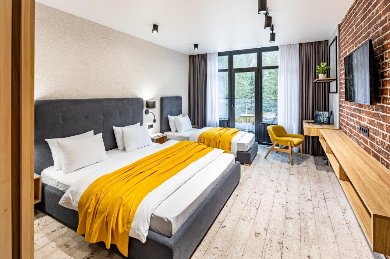 Wood Hotel Resort & Spa Bukovel Bagian luar foto